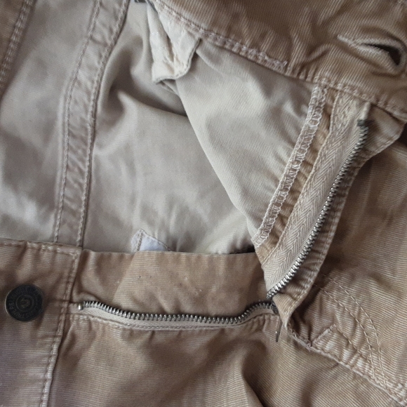 True Religion men's cordory short in size 44 - Picture 5 of 7